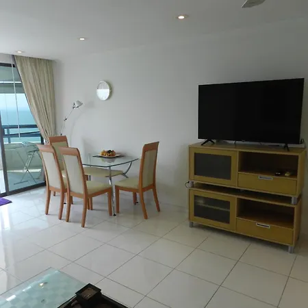 Jomtien Plaza Condotel Exterior photo