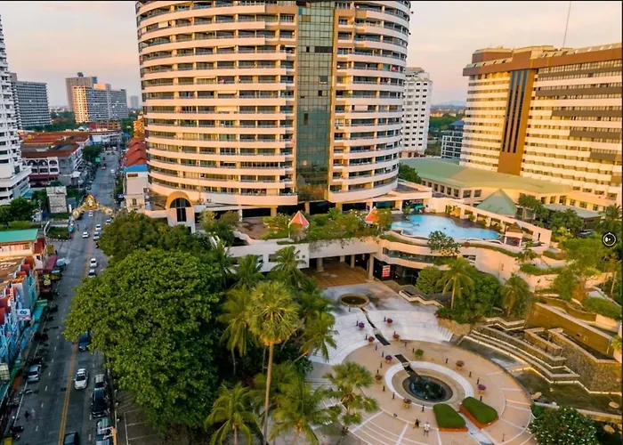 Jomtien Plaza Condotel