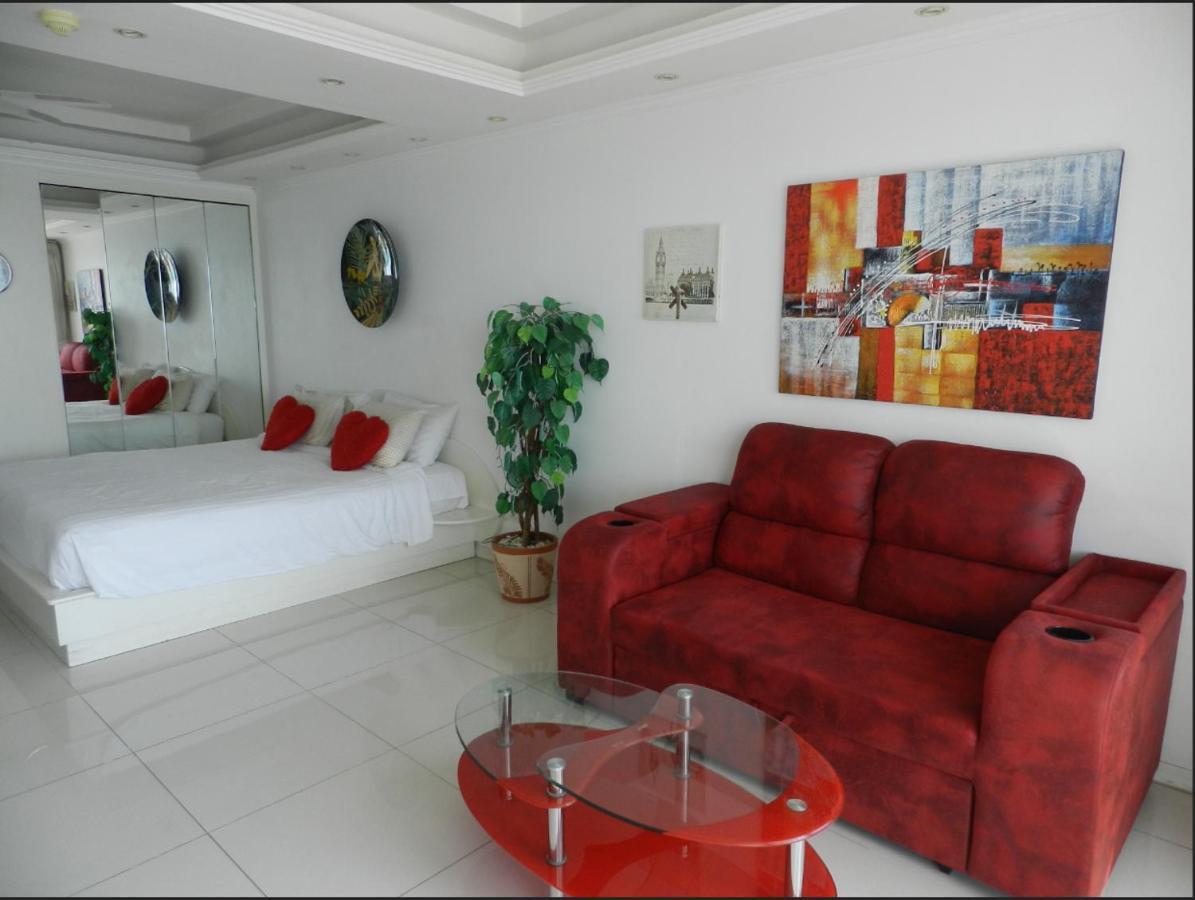 Jomtien Plaza Condotel Apartment