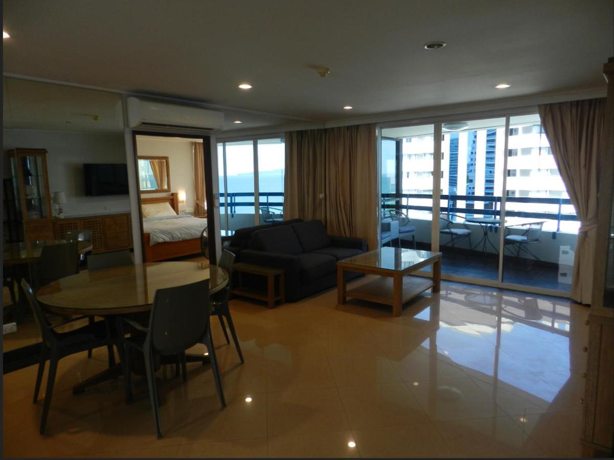 Jomtien Plaza Condotel Apartment