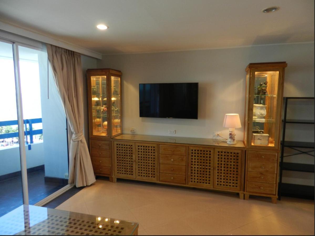 Jomtien Plaza Condotel Apartment