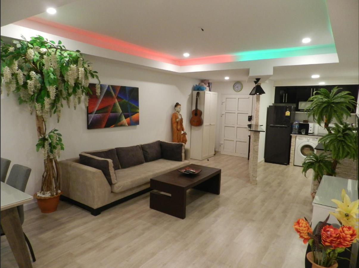 Jomtien Plaza Condotel *