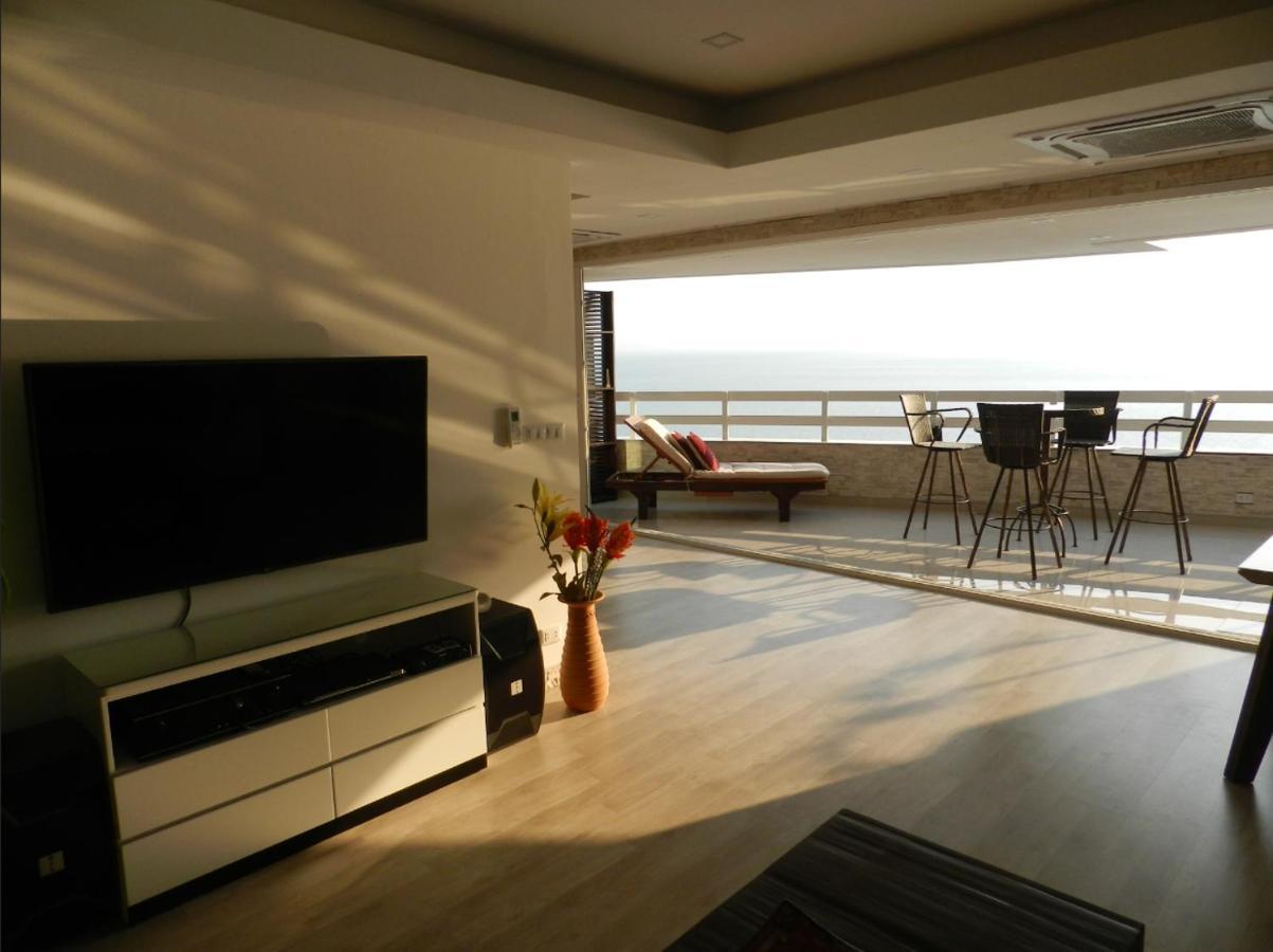 Jomtien Plaza Condotel Apartment