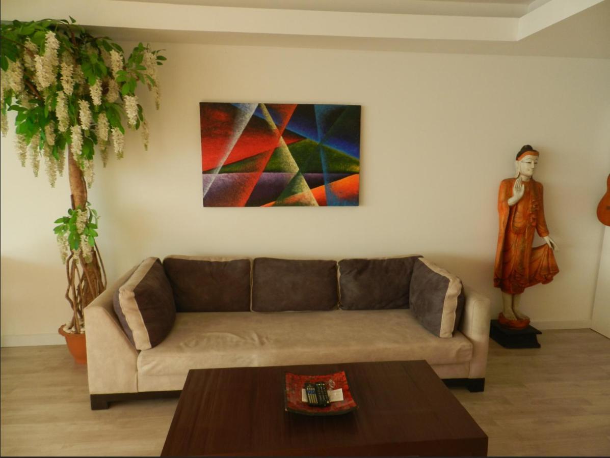 Plaza Condotel * Pantai Jomtien