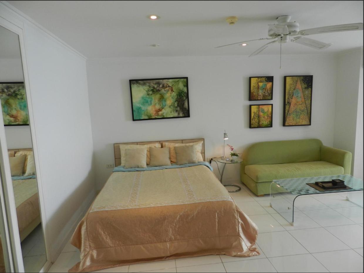 Jomtien Plaza Condotel