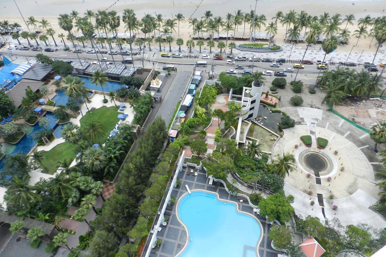 Jomtien Plaza Condotel
