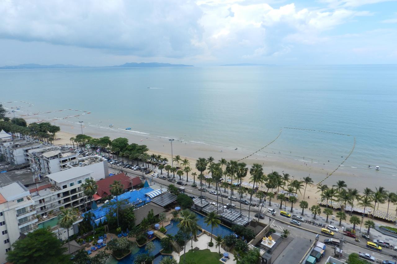 Jomtien Plaza Condotel *
